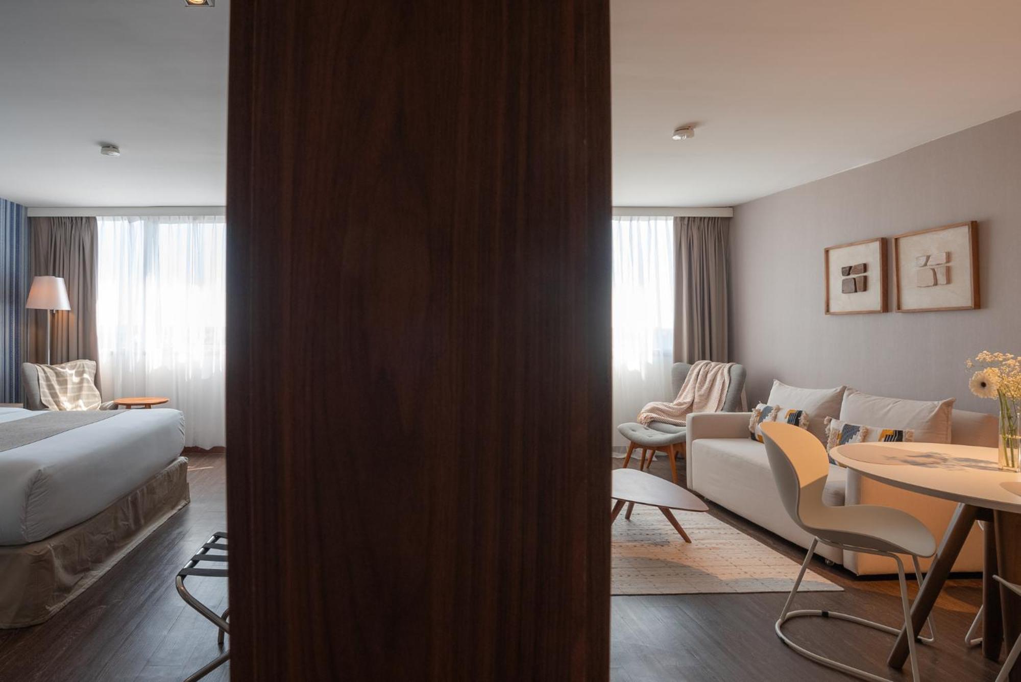 Hotel Frontier 4*